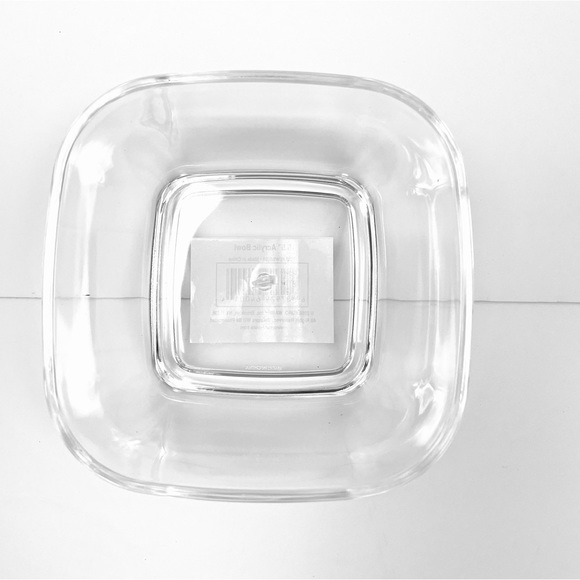 5.5” Clear Acrylic Square Bowl - Picture 4 of 5